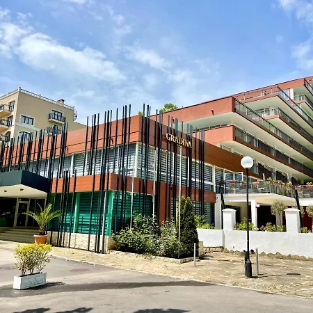 Bsa Gradina & Aquapark Hotell 4*