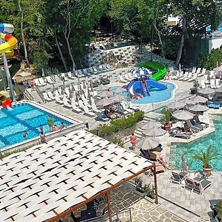 Отель Bsa Gradina & Aquapark Золотые Пески